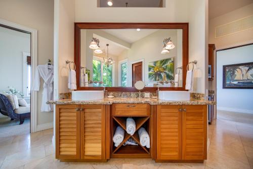 Rainbow Hale Estate 4 Br Home – Ka'anapali, HI