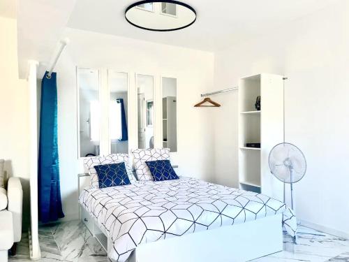 Appartement climatisé à Béziers avec Jacuzzi & Rétroprojecteur - Le Palais des Glaces