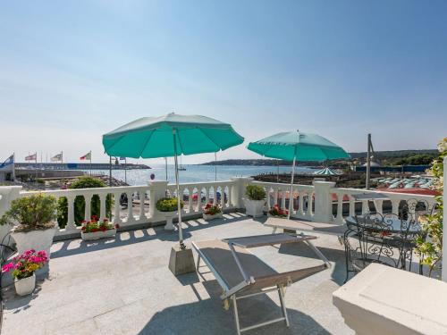  Apartment La terrazza in mare by Interhome in Rosignano Solvay