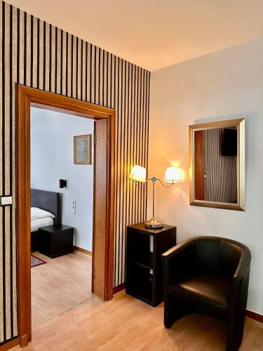 Economy Apartment - 3 rooms No Rhine River View image 9