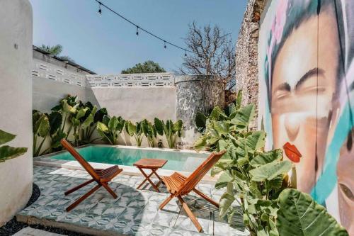 ¡CASA RECIÉN REMODELADA CON PISCINA EN EL CENTRO DE MERIDA! in Mérida, Mexico