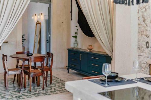 ¡CASA RECIÉN REMODELADA CON PISCINA EN EL CENTRO DE MERIDA! in Mérida, Mexico