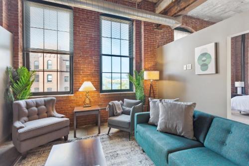 2BR Spacious Historic Loft With Pool - Apartment - Pittsburgh