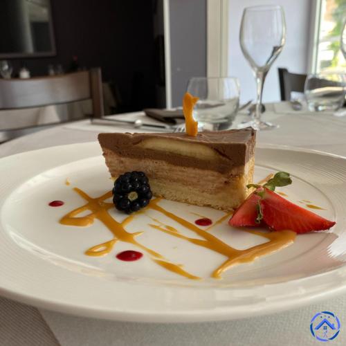 Hotel Restaurant l'Amandois in แซ็ง-ตาม็อง-มงรงด์