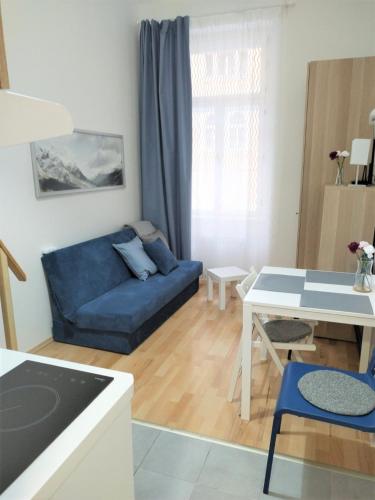 One-Bedroom Apartment image 6