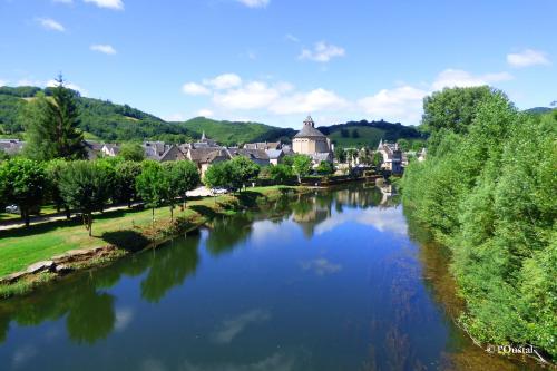 L'Oustal - Accommodation - Sainte-Eulalie-dʼOlt