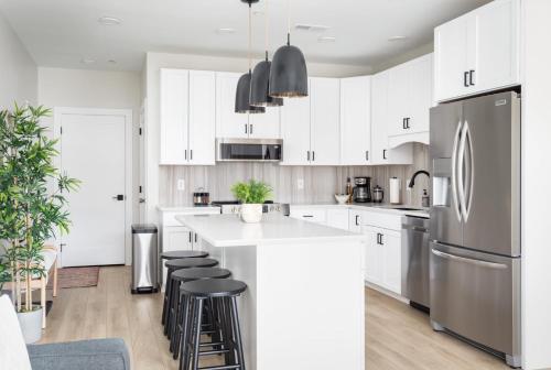 Slabtown 206 Luxury Condo in Traverse City, USA