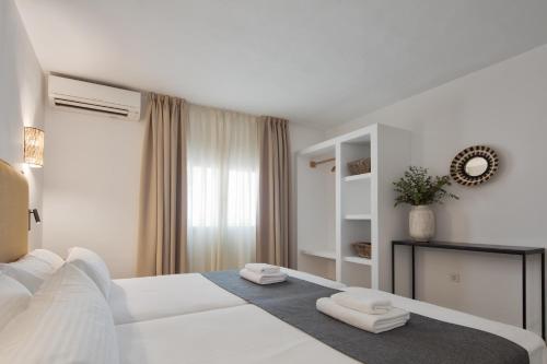 Alojamientos Turísticos Cardona - Apartamento 1 Hab. Superior - image 4