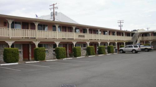 Bejárat, Shelton Inn in Shelton