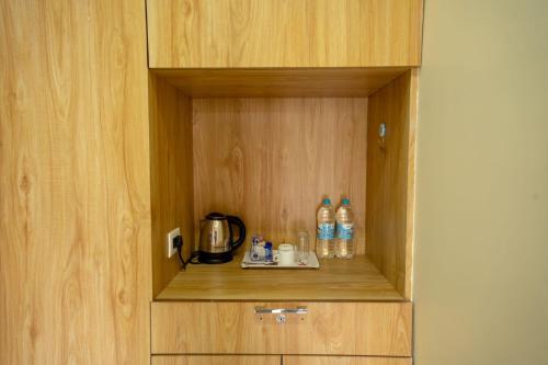 Double Room with Balcony image 8