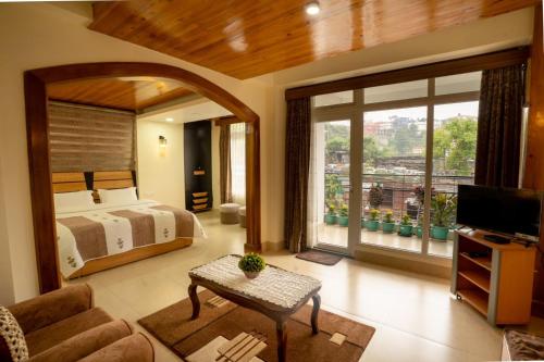 Facilities, East Land Bed & Breakfast in Shillong