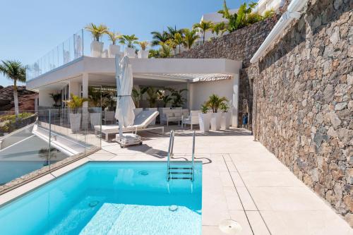 Grand Horizon Luxury Boutique Suites Room Type - Sea View Apartment with Heated Private Pool