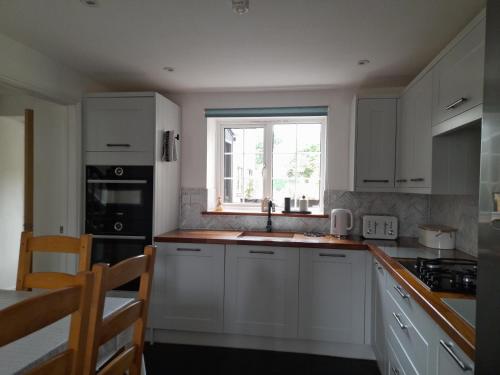 Konyha, Converted Barn in Bath in Twerton