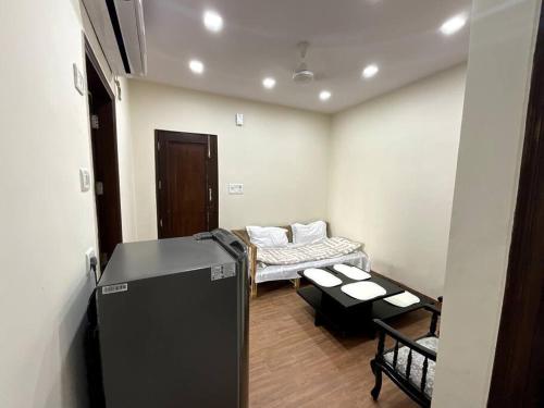 Fully furnished 1BHK