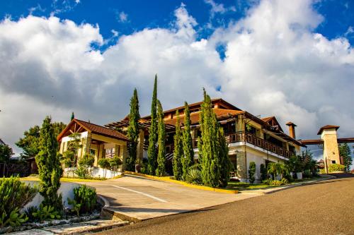 Exterior view, Vista del Campo Country Club & Villas in Jarabacoa