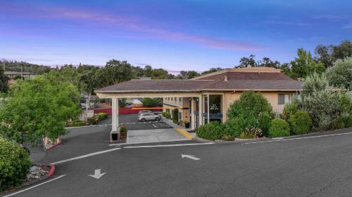 Best Western Plus Sonora Oaks Hotel and Conference Center