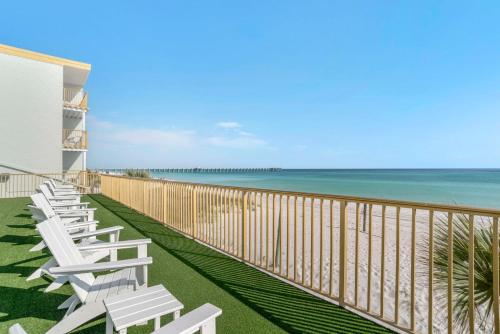 Exterior view, Chateau Beachfront Hotel a By the Sea Resort in Panama City (FL)
