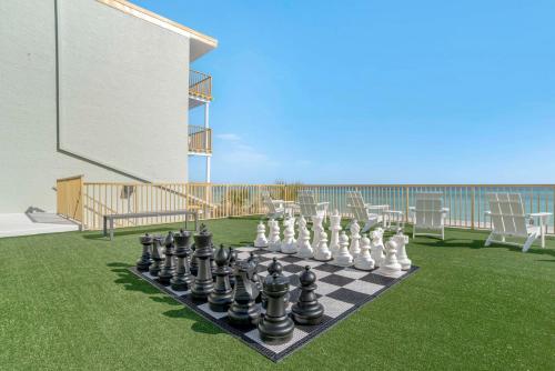 Exterior view, Chateau Beachfront Resort, BW Signature Collection in Panama City (FL)