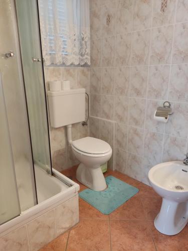 Studio Apartment with Sea View image 7