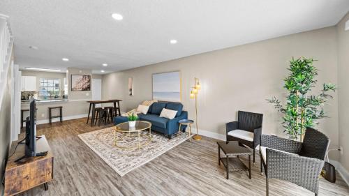 Cozy Townhouse - Gym Pool Golf Fast WiFi 2B2B in Tampa, USA