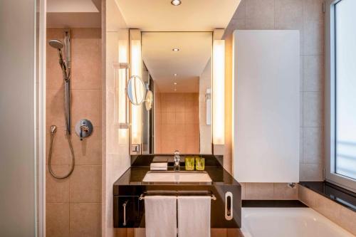 Four Points by Sheraton Munich Arabellapark - image 4