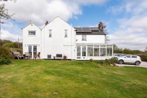 Llys Onnen - North Wales Holiday Cottage in Mold
