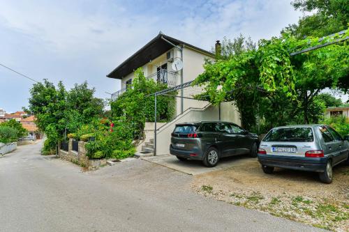 Apartments with a parking space Pakostane, Biograd - 18981 - Location saisonnière - Pakoštane