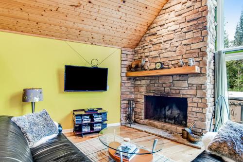 Gemstone Getaway in Presque Isle, USA