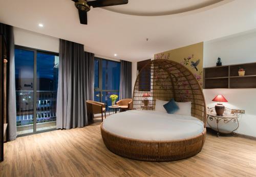 471571882 Aaron Boutique Hotel