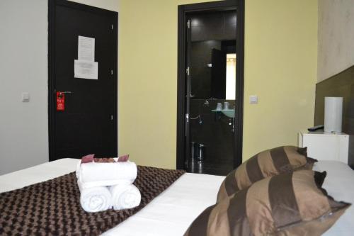 Hostal El Brezo - image 8