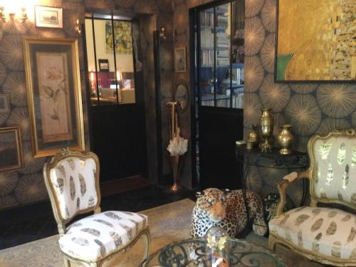 Luxe,piscine,jacuzzi,moulin historique en pierres entierement renove in Ferrand