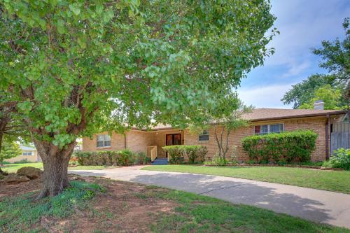 Lawton Home with Deck, Near Casinos and Museums!