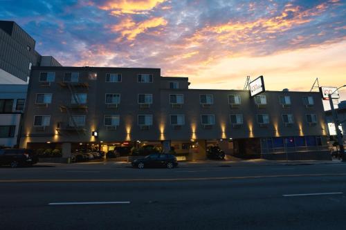 Inn on Broadway in Pacific Heights