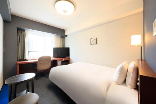 【Short Stay】Single Room - Smoking (Check-In 20:00 and Check-Out 09:00)