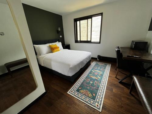 1 queen bed
