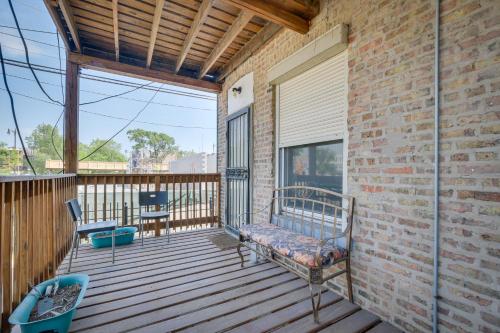6 Mi to Dtwn Pet-Friendly Chicago Condo in Chicago, USA