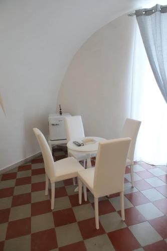 La Maison Piazza del Popolo in 曼弗雷多尼亞鎮中心