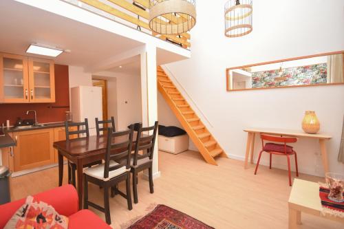 Comfortable Apartament on the Boulevard for 4 people