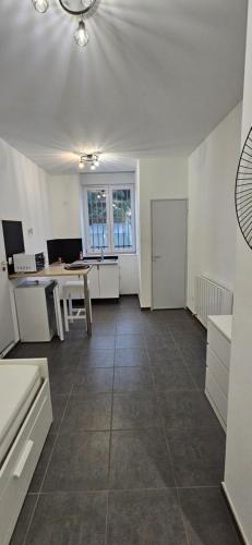 studio en plein centre et proche de la gare - Location saisonnière - Roanne