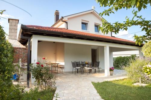 Holiday Home Vemini