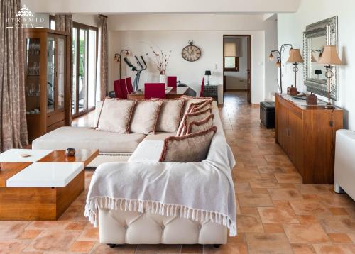 Luxury Villa Hera - Beachfront - image 11