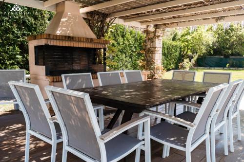 Luxury Villa Hera - Beachfront - image 3
