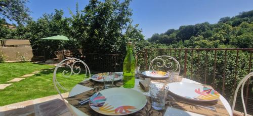 Dārzs, A Pasturella, Jacuzzi privé & vue montagne (A Pasturella, Jacuzzi prive & vue montagne) in Venzolasca