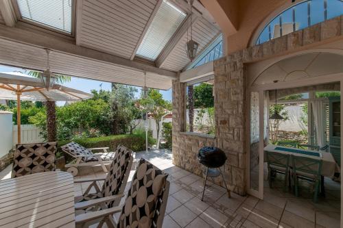  Holiday Home Cosy Summer, Unterkunft in Karigador
