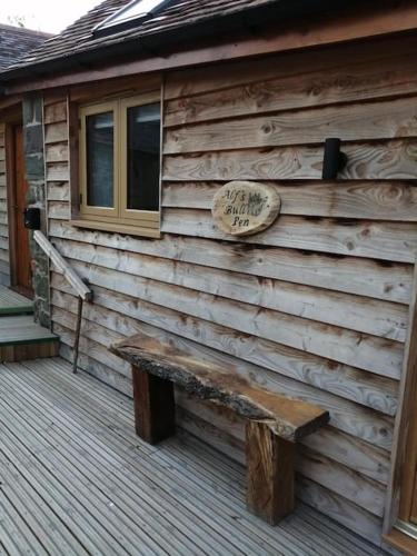 Cosy and quiet one bed barn conversion.