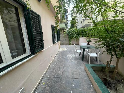 REA Beach Apartment - image 2