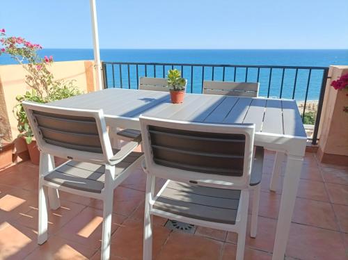 Carvajal Beach Seaview Apartment