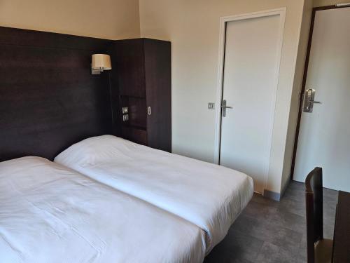 Hôtel Bellevue et du Chariot d'Or – Paris, TX