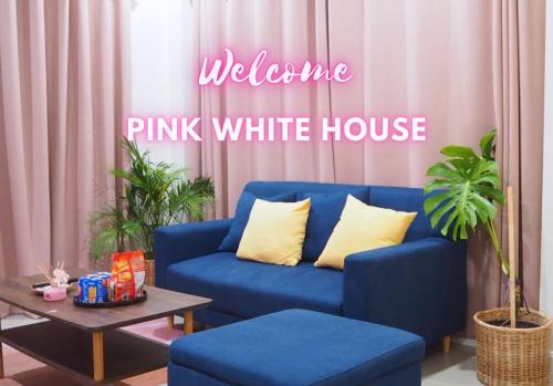 Pink White House/บ้านเดี่ยว