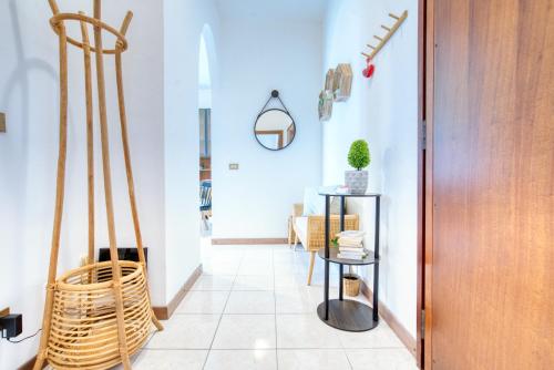 GuestHost - Casa Graziella, bilocale a 5 minuti dal San Raffaele per 5 in Bande Nere